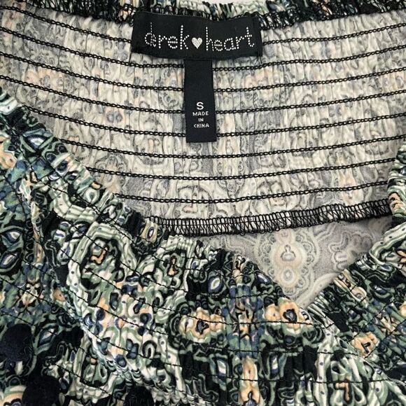 Derek Heart|Maxi Dress|Off the shoulder|Has Stretch|Geometric print - Picture 11 of 12